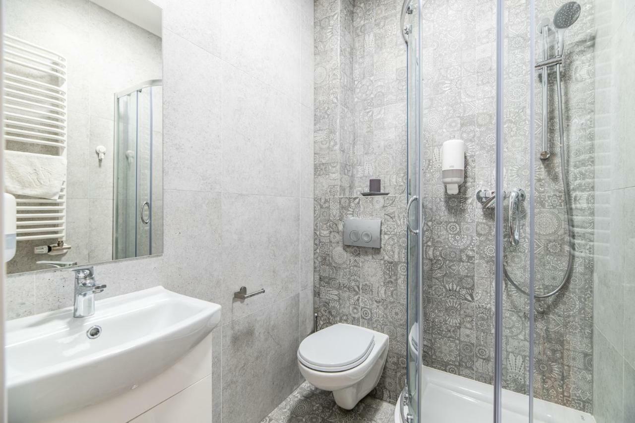 Lubomirskiego 23 Residence - Great Location, 10 Min To Main Square By Foot, Right Next To Main Rail And Bus Station Krakow Ngoại thất bức ảnh