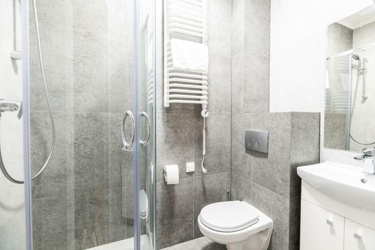Lubomirskiego 23 Residence - Great Location, 10 Min To Main Square By Foot, Right Next To Main Rail And Bus Station Krakow Ngoại thất bức ảnh
